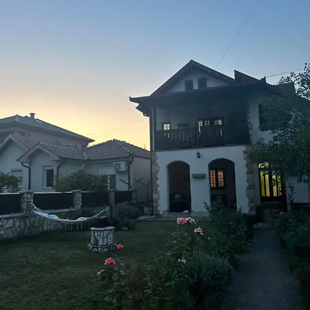 Podovac Апартаменты